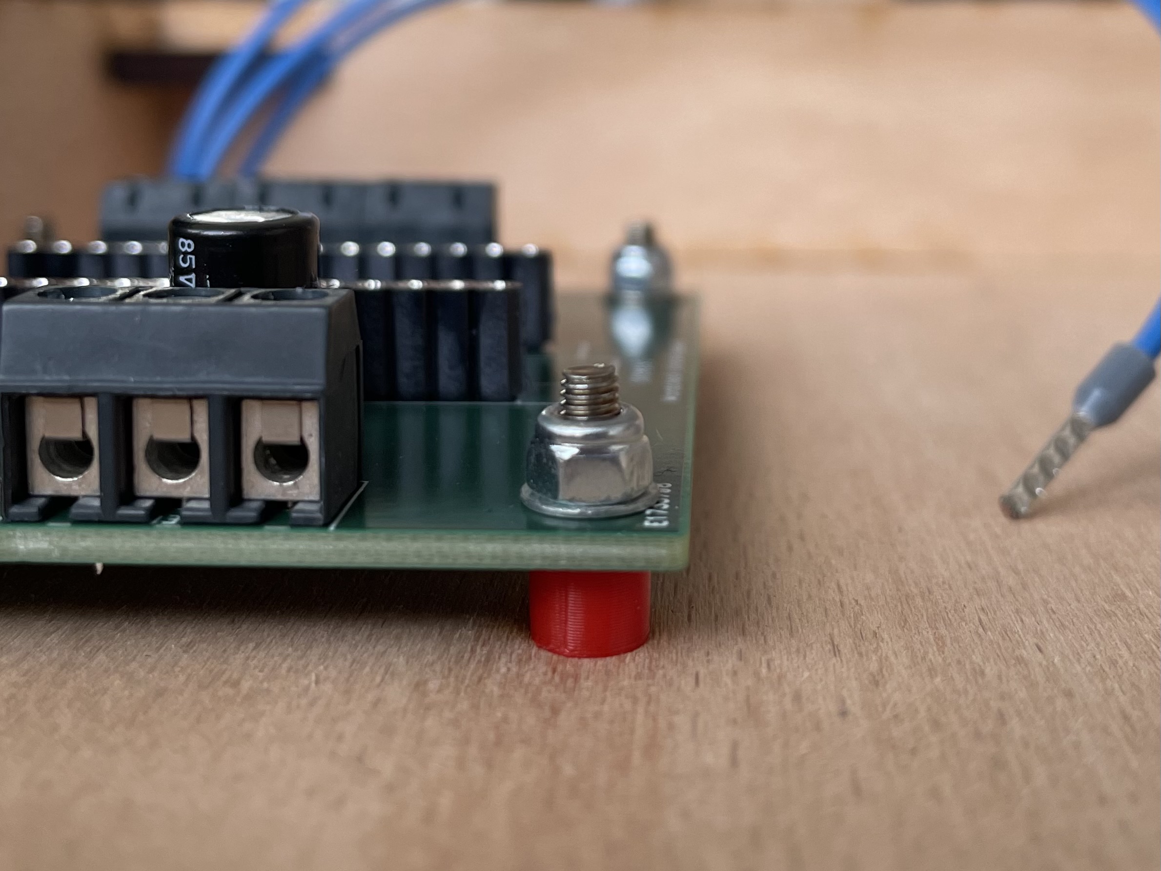 Leiterplatte befestigen